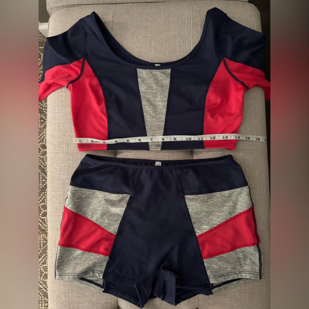 Free People 6-Pack Workout Set - Picture 4 of 8